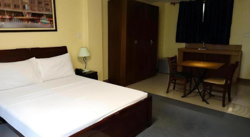 Time Travellers Hotel Manila Eksteriør billede